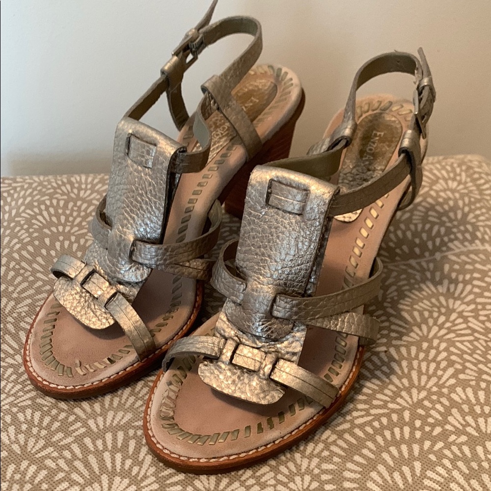 Enzo Angiolini Silver Strappy Sandals with Chunky Heel Size 6